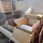 軽トラに積み込んだ商品